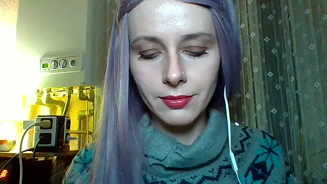 Snapshot of LuminousLady chatting on 02/25/25, 10:09 LuminousLady online show from 02/25/25, 10:09