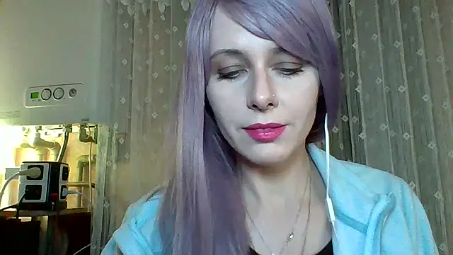 Snapshot of LuminousLady chatting on 02/17/25, 07:44 LuminousLady online show from 02/17/25, 07:44