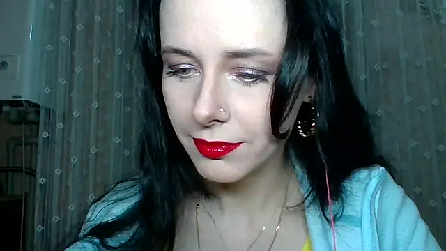 LuminousLady online show from 12/18/25, 06:12