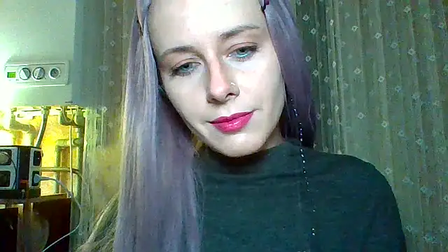 Snapshot of LuminousLady chatting on 03/10/25, 06:23 LuminousLady online show from 03/10/25, 06:23