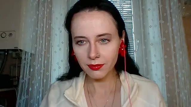 LuminousLady online show from 11/03/25, 07:13