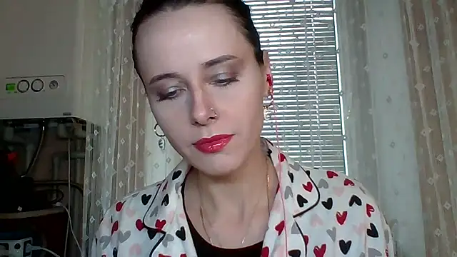 LuminousLady online show from 11/09/25, 11:25