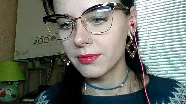 LuminousLady online show from 11/08/25, 10:52