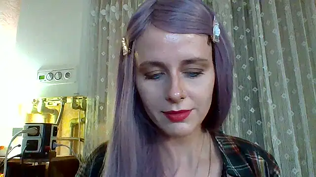 Snapshot of LuminousLady chatting on 03/12/25, 10:07 LuminousLady online show from 03/12/25, 10:07