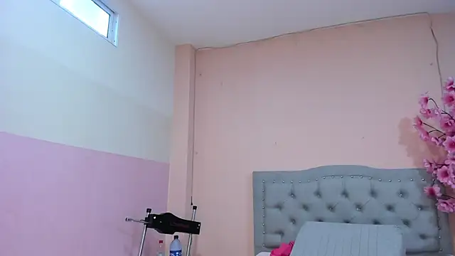 littletammy4u  online show from 11/16/25, 12:21