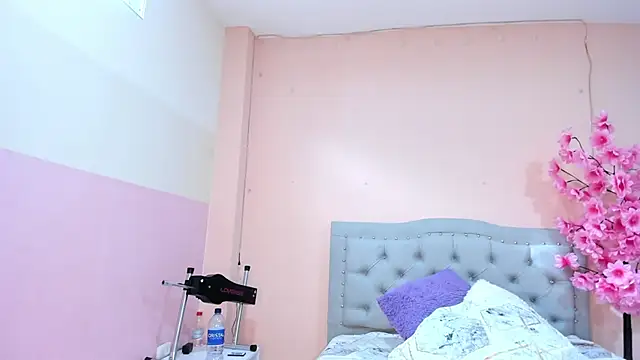 littletammy4u  online show from 11/17/25, 12:42