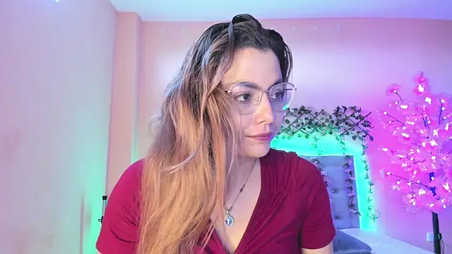 Snapshot of littletammy4u_ chatting on 09/13/25, 12:16 littletammy4u online show from 09/13/25, 12:16