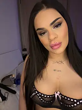 mrsbellanova online show from 10/22/25, 10:08