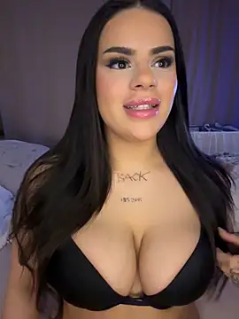 mrsbellanova online show from 11/20/25, 10:42