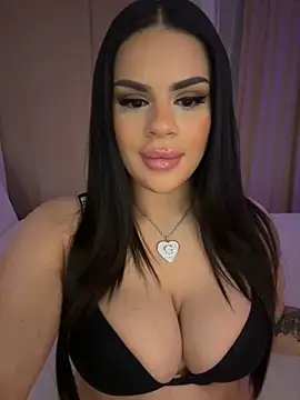 mrsbellanova online show from 11/12/25, 10:24