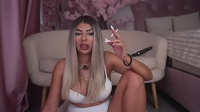 Snapshot of emma_goodess_ chatting on 06/29/26, 11:15 emma goodess online show from 06/29/26, 11:15