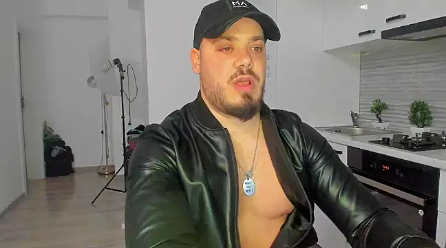 ZackMasterss online show from 02/04/25, 02:49