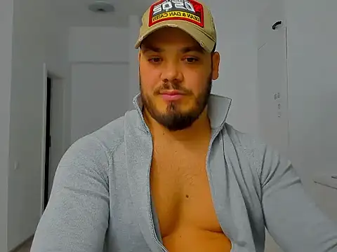 ZackMasterss online show from 10/03/25, 09:49