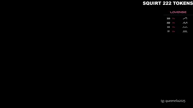 Snapshot of queeneliaa chatting on 09/26/25, 04:47 queeneliaa online show from 09/26/25, 04:47