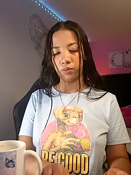 SallyWhitee online show from 03/01/26, 06:24