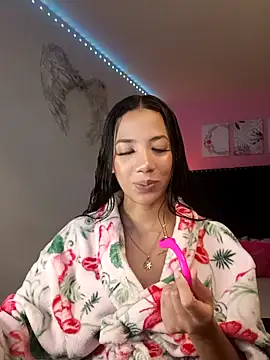 SallyWhitee online show from 03/04/26, 05:15