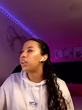 SallyWhitee online show from 01/09/26, 05:25