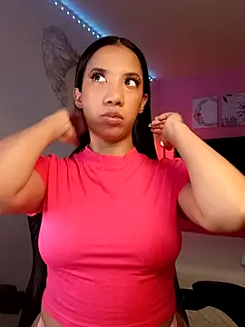 SallyWhitee online show from 04/19/26, 04:57