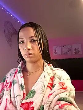 SallyWhitee online show from 02/16/26, 04:55