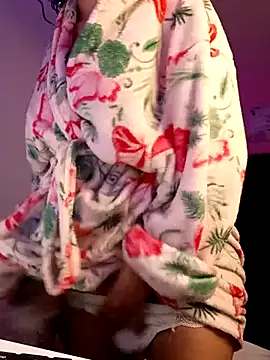 SallyWhitee online show from 01/07/26, 04:39