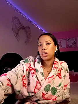 SallyWhitee online show from 02/12/26, 05:29