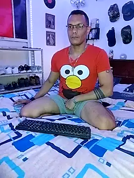 Snapshot of XhaseFoX chatting on 02/26/25, 01:57 XhaseFoX online show from 02/26/25, 01:57