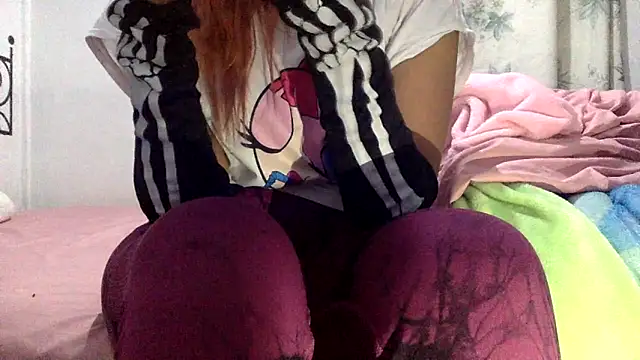 sharonlopez9611 online show from 11/19/25, 03:17