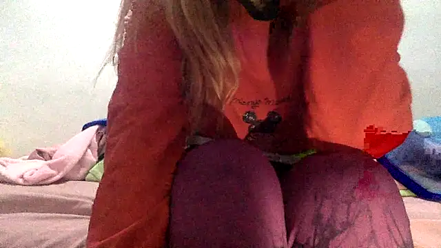 sharonlopez9611 online show from 12/14/25, 04:08