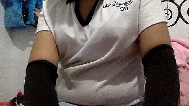 sharonlopez9611 online show from 04/04/26, 05:58