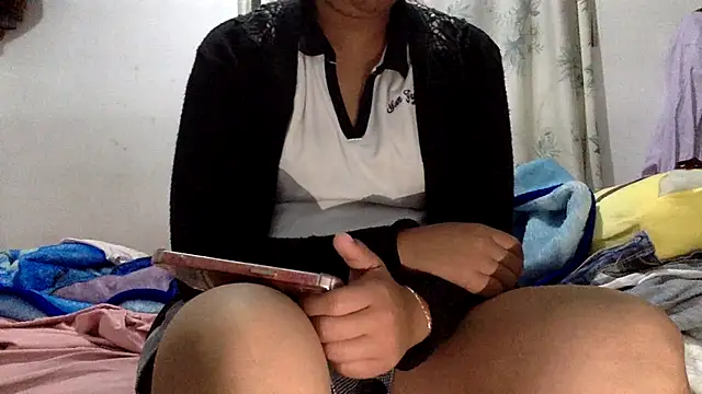 sharonlopez9611 online show from 04/23/26, 03:24
