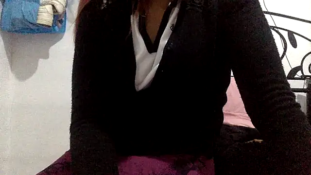 sharonlopez9611 online show from 03/08/26, 03:43