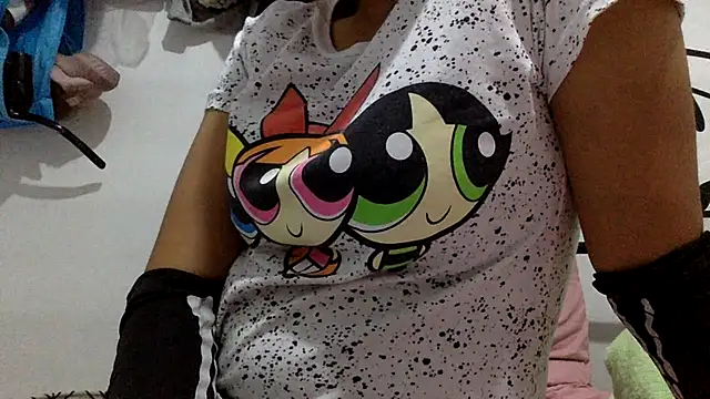 sharonlopez9611 online show from 04/15/26, 03:12