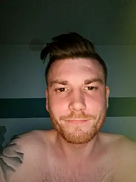 Snapshot of Foxtrott_242 chatting on 09/26/25, 10:49 Foxtrott 242 online show from 09/26/25, 10:49