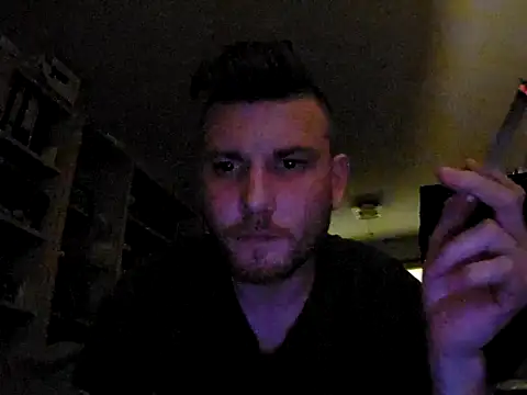 Snapshot of Foxtrott_242 chatting on 09/11/25, 10:21 Foxtrott 242 online show from 09/11/25, 10:21