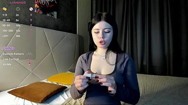 Amely Li1 online show from 10/05/25, 09:33