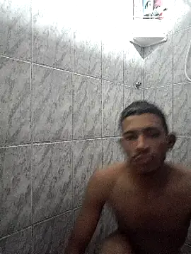 Snapshot of Mineirinho043 chatting on 03/12/25, 10:28 Mineirinho043 online show from 03/12/25, 10:28