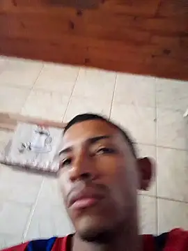 Snapshot of Mineirinho043 chatting on 03/01/25, 03:16 Mineirinho043 online show from 03/01/25, 03:16