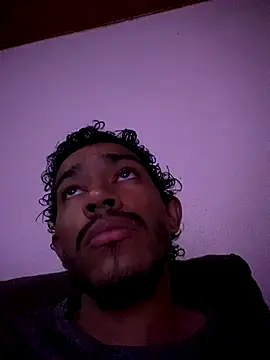 Snapshot of Mineirinho043 chatting on 09/24/25, 09:21 Mineirinho043 online show from 09/24/25, 09:21