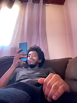 Mineirinho043 online show from 11/11/25, 01:39