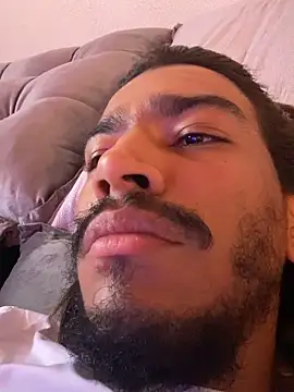 Mineirinho043 online show from 02/06/26, 04:14