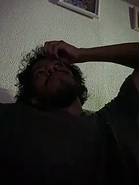 Mineirinho043 online show from 12/21/25, 12:46