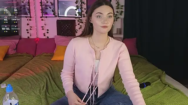 Kira Jin online show from 02/21/25, 11:55