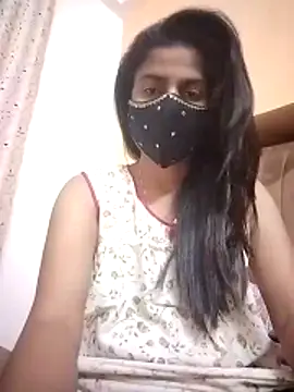 Snapshot of fuungirl38 chatting on 04/15/26, 03:49 fuungirl38 online show from 04/15/26, 03:49