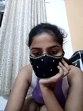Snapshot of fuungirl38 chatting on 05/11/26, 04:04 fuungirl38 online show from 05/11/26, 04:04
