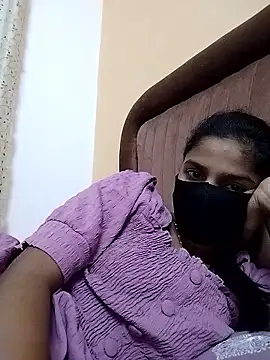 Snapshot of fuungirl38 chatting on 04/11/26, 08:56 fuungirl38 online show from 04/11/26, 08:56