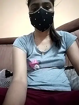 Snapshot of fuungirl38 chatting on 01/12/26, 04:47 fuungirl38 online show from 01/12/26, 04:47