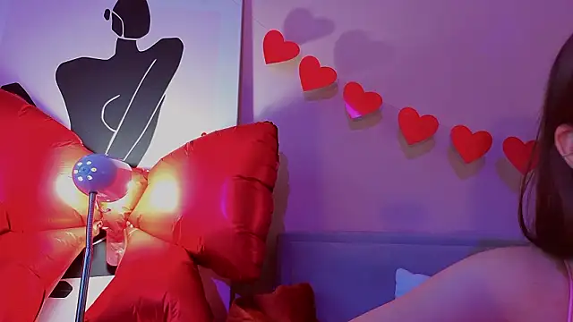 Mia Luw online show from 02/17/26, 03:26