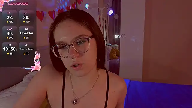 Mia Luw online show from 02/25/26, 05:07