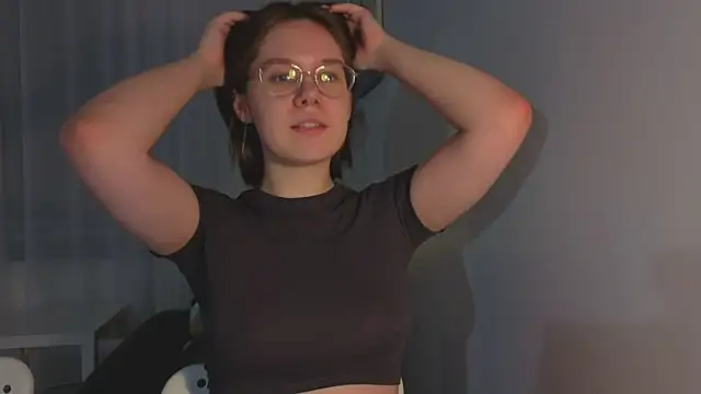 Mia Luw online show from 03/29/26, 03:24