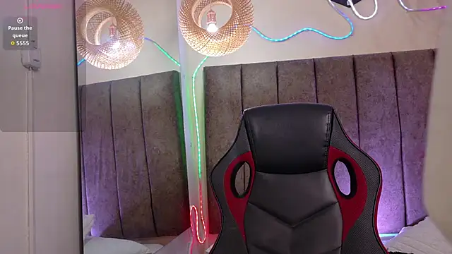 Alektra bryce online show from 11/30/25, 07:36